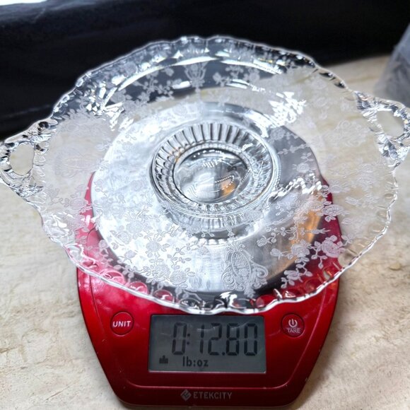 Cambridge Glass Rose Point Etch 2 Handled Low Footed Plate # 3900/131 Elegant - Picture 3 of 6